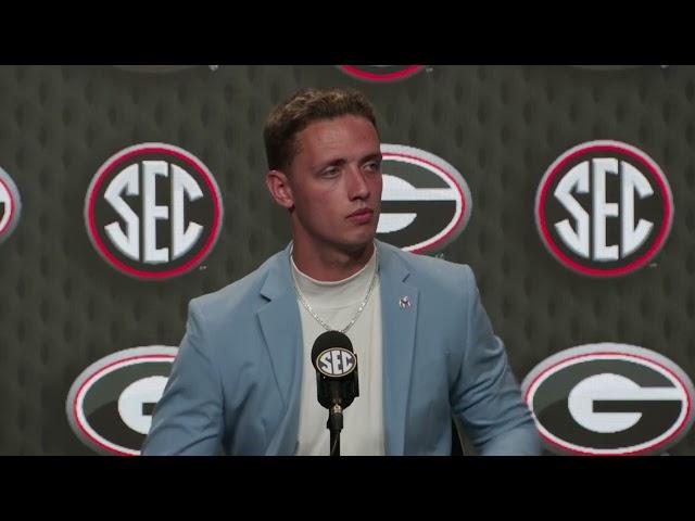 Carson Beck confident in Georgia's depth on offense, praises the OL