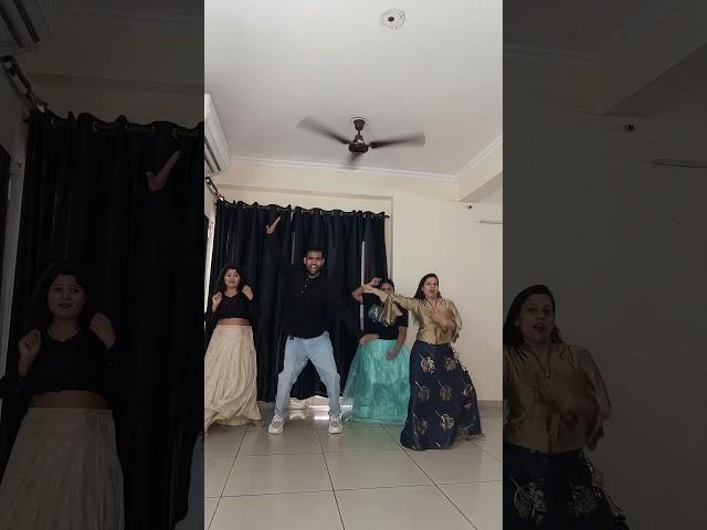 #Desi_Girl #Dostana #Old_Is_Gold
