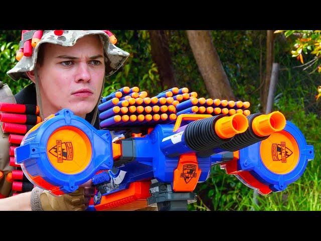 Nerf War: 4 Million Subscribers