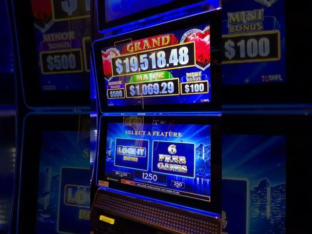 Max Bet Night Life Jackpot #casino #slots #slotlive