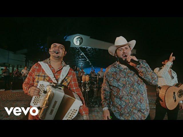 Calibre 50 - Chalito (En Vivo) ft. El Fantasma