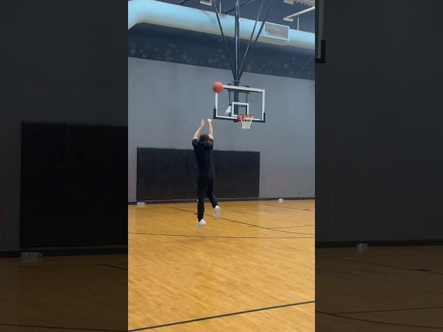 Therapy️‍🩹#basketball #reels #ballislife #hoops #consistency #practice #bag #therapy #love #peace