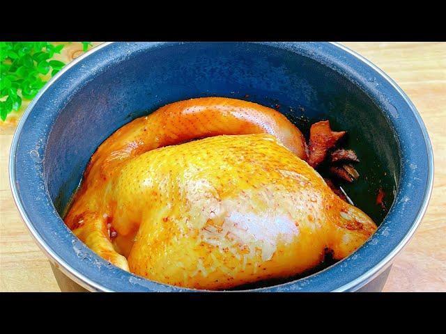 RICE COOKER HACKS –  Whole "Roast"  Chicken Recipe  Lazy version rice cooker baked chicken ！。