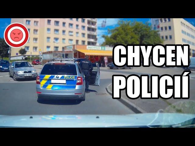 Chycen Policií, Motorkář Přes Kruháč a Zapadnul do Díry - Perly Ze Silnic 101