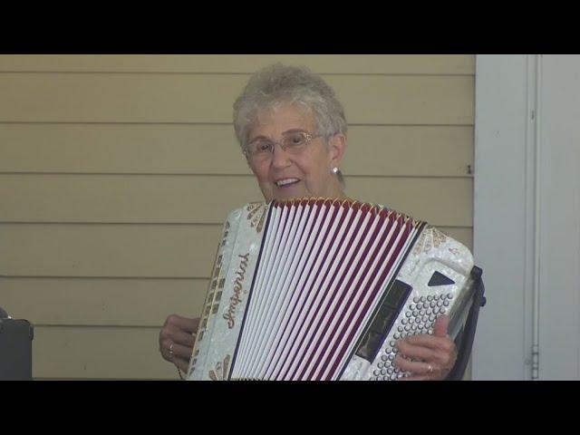 German celebration wraps up in New Harmony