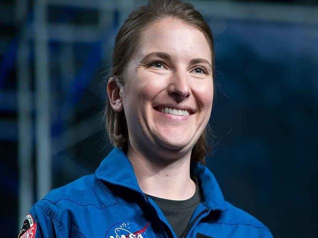 Navy Lt. Kayla Barron Completes Astronaut Training, Sets Her Sights on the Stars