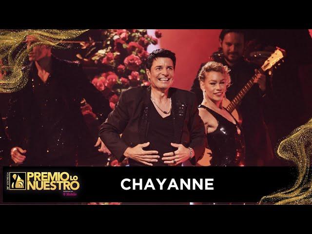Chayanne canta 'Tiempo De Vals' y 'Bailando Bachata' | Premio Lo Nuestro