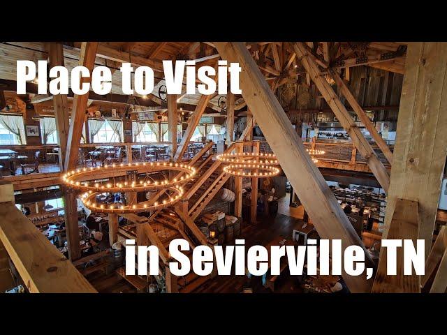 Headed to Sevierville Tennessee. What's the Big Deal with Buc-ee's?