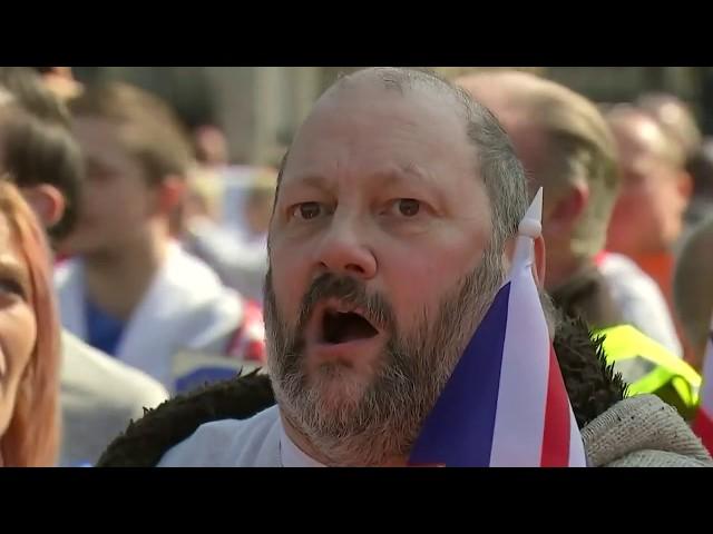 Anger outside parliament as leave voters blame May for no Brexit