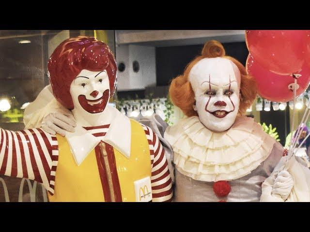 Pennywise visits McDonalds! (ASMR Mukbang Challenge)