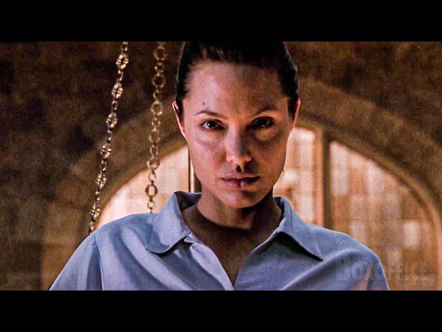 Lara Croft VS SWAT team | Lara Croft: Tomb Raider | CLIP