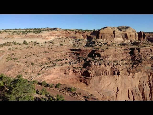 Canyonlands Natl Park - Shafer Canyon Overlook