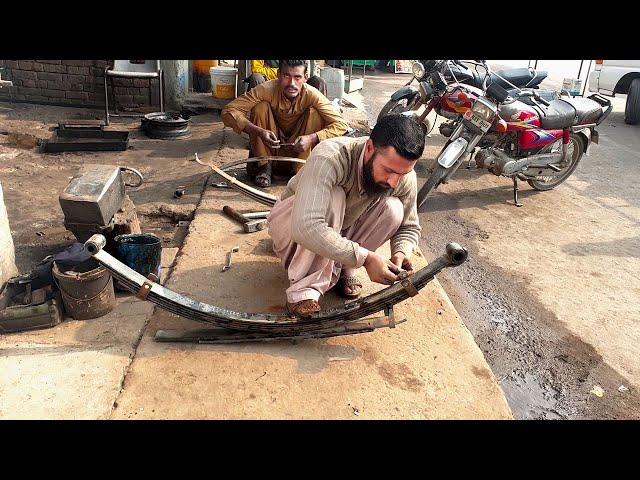 Amazing Technique Of Repairing A Leaf Spring | Van Suspension System