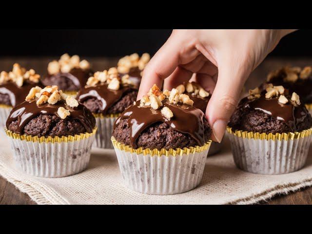 Fluffy Oat Muffins Without Sugar! Quick, Moist & Chocolatey!