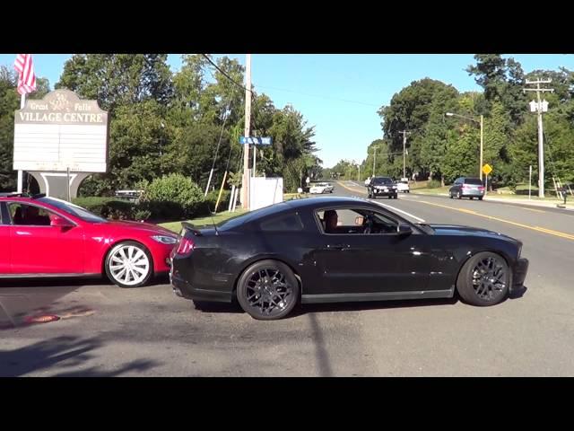 Incredible Supercharged Mustang 5.0 GT DRIFT and fast acceleration