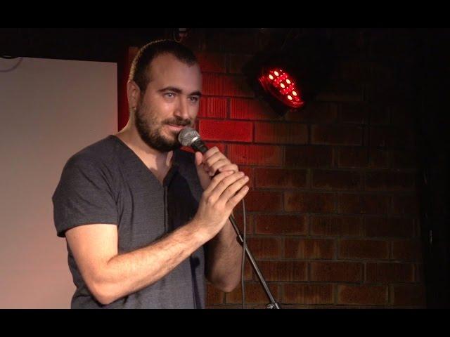 רועי כפרי - סטנדאפ ראשון - 2014