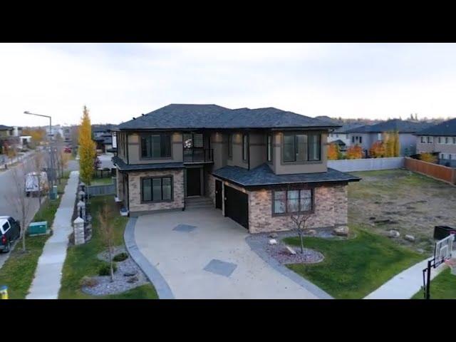 Luxurious 4 Bedroom, 4 Bathroom Home For Sale In Edmonton!