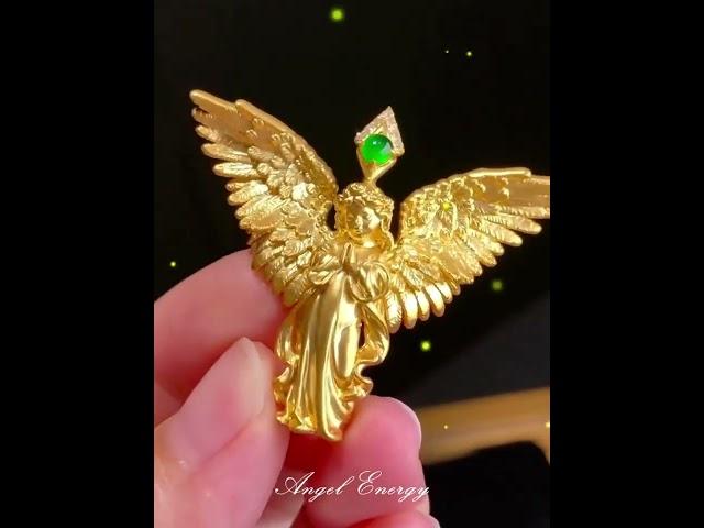 看!是天使!｜18k金镶嵌天使吊坠 #翡翠 #shorts #天然翡翠 #jade #珠寶 #珠子 #玉