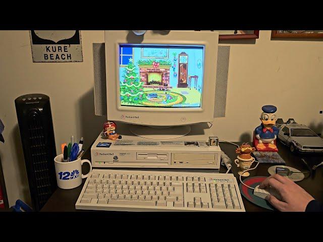 Nostalgia Mall Christmas 2024: Relaxing Christmas with a Packard Bell