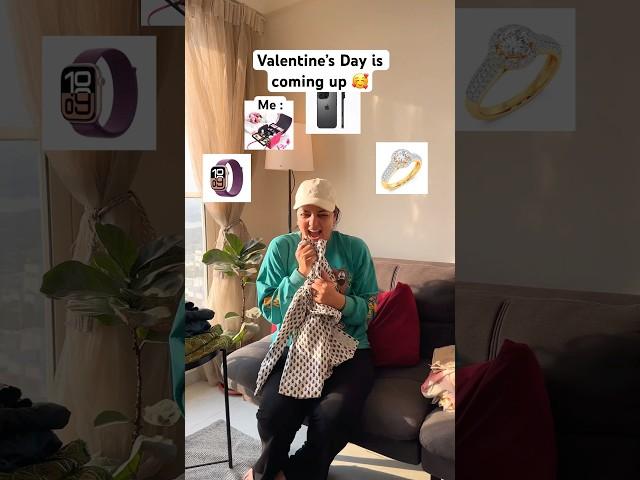 Gift ki koi umeed rakhni chahiye ?  #nehabagga #restykamboj #funny #comedyshorts #valentinesday