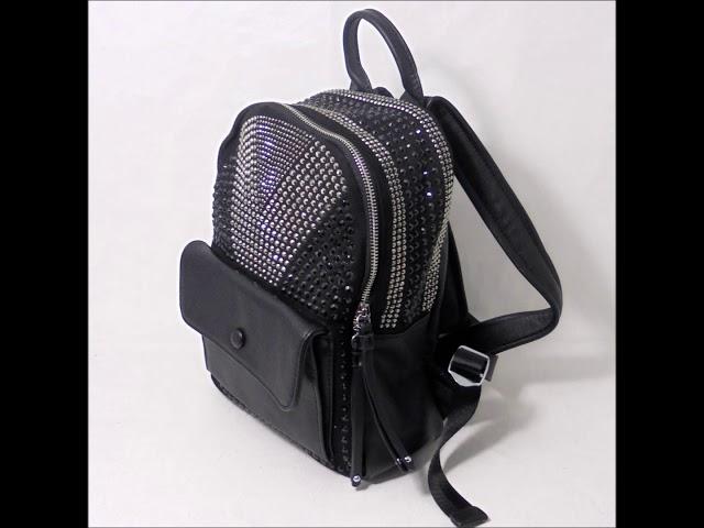 Mochila negra piedras en LUTASHA por 59,95 €"