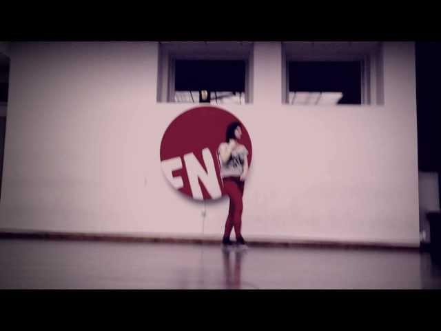 Dominika Zołotarew; Robyn- None of dem