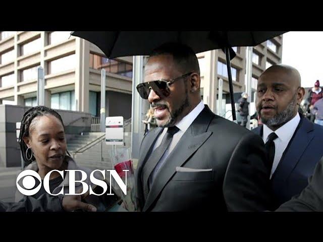 R. Kelly appears in Chicago court for hearing on sexual abuse