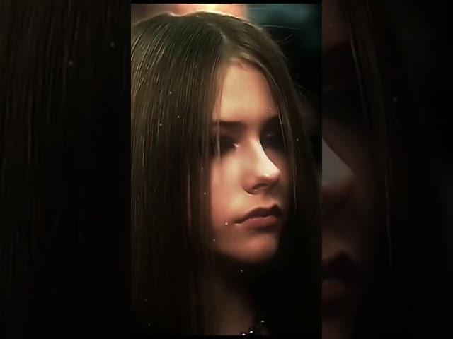 avril is so beautiful