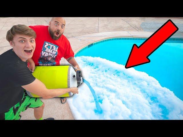 POURING LIQUID NITROGEN IN POOL!!