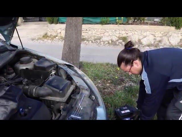 Cómo cambiar la batería del coche