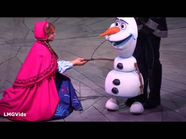 Frozen Musical Funny Technical Fail! - Disney Fail! Performers Improvise!