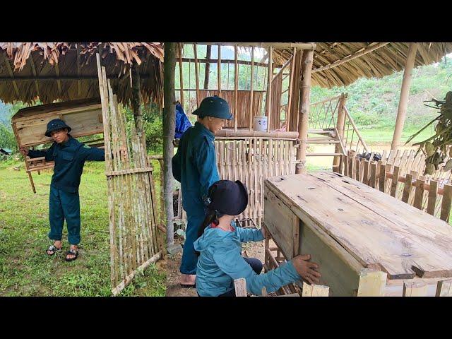 Harvesting wild bamboo shoots for sale. The kind boy gave rice seeds to the girl to plant_LTT Thuy