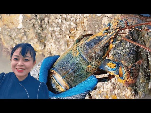 [English sub] Xiao Zhang rushed to the sea. Today  in order to catch these big lobsters  he was cau