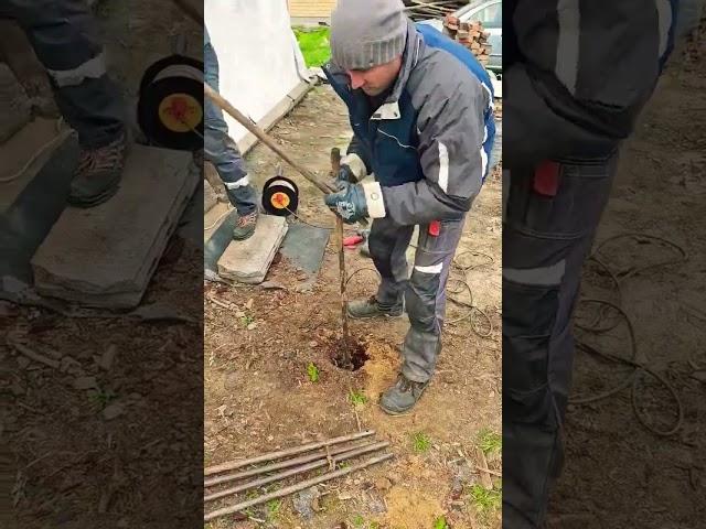 ЭТА СКВАЖИНА СЭКОНОМИТ ВАШ БЮДЖЕТ!#абиссинскаяскважина#свояскважина52#shorts