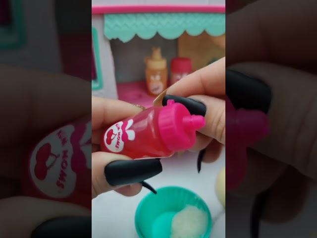 2016 Num Noms Lip Gloss Ice Cream Truck 