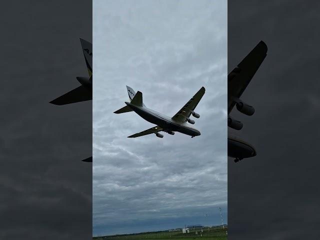 Antonov An-124 arriving LEJ 30.10.23