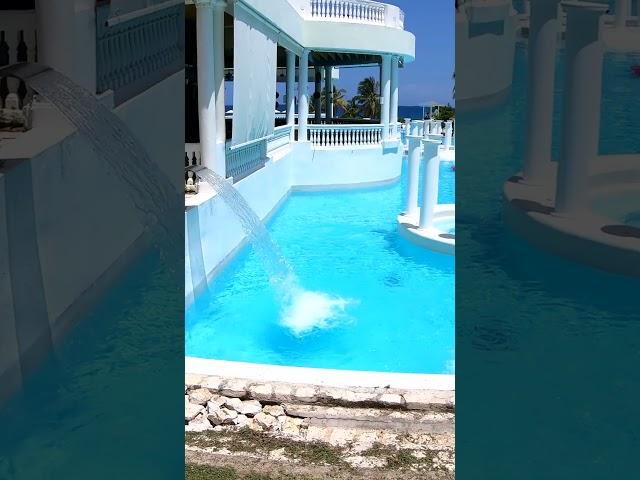 Grand Palladium Pool  #jamaica #daytoursjamaica #tourism #travel #hotel #love #sun #sea #fun #party