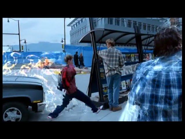 Smallville, Clark's First Meeting With Superhero Friends