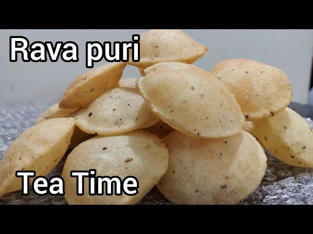 ये दिवाली बनाए फूली फूली Rava Puri | Sooji Puri | Semolina Puri | teatime Nasta | Darshna's kitchen