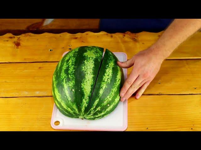 How to properly and beautifully cut a watermelon on the table for guests