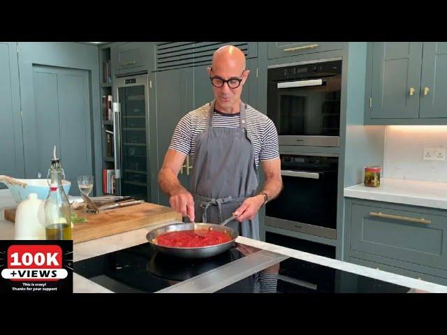 Stanley Tucci : How to make Marinara Sauce