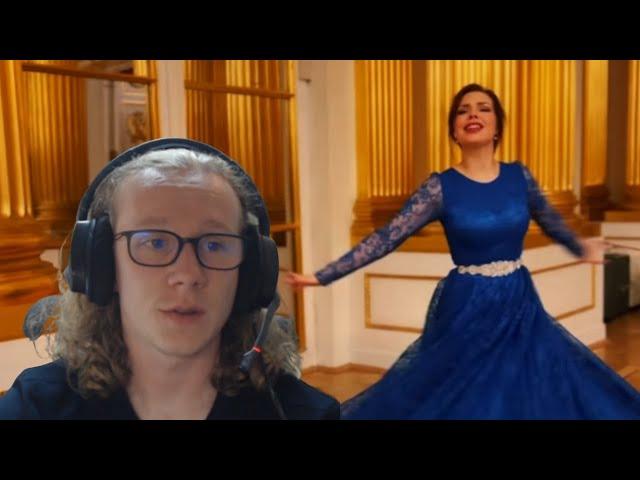 Music Fan Reacts - Алиса Супронова - Однажды в декабре