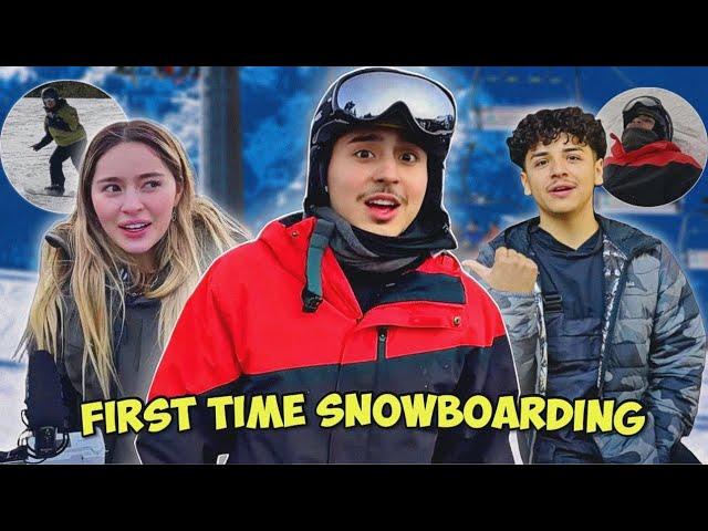 SNOWBOARDING FOR THE FIRST TIME! ft: JATHALY (FUNNY AF)