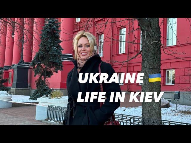 UKRAINE  LIFE IN KIEV! December 26, 2024. The Streets of Kiev, Ukraine. Street Scenes.