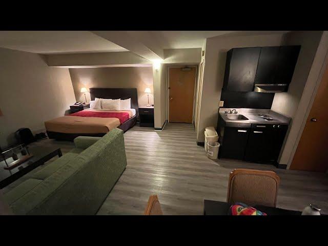 Hotel Tour: Econo Lodge Metro Arlington VA with MURPHY BED