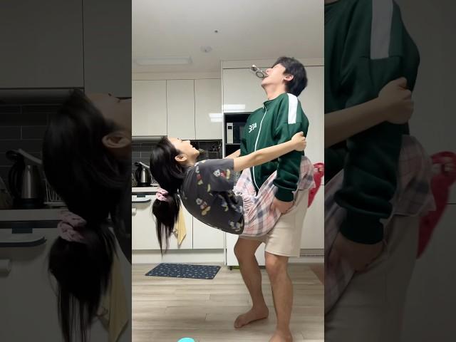 중력 가속도 버티는 내얼굴 Viral challenge #커플챌린지 #챌린지 #커플 #couplechallenge #shorts