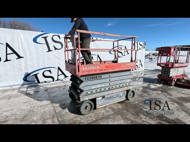 5109 - Skyjack SJIII 4632 Scissors Lift Will Be Sold At Auction!