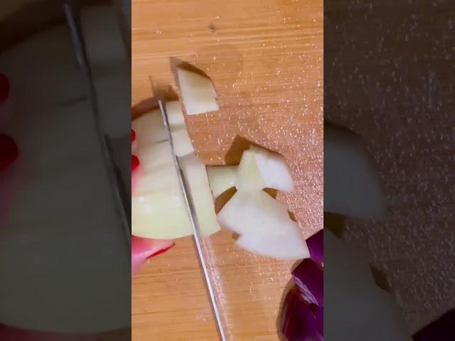 ASMR Slicing Onions & Tomatoes #satisfying #shorts #cookingathome