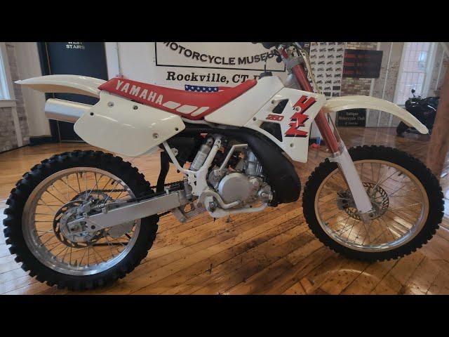 THE LAST MINT ORIGINAL 1990 YAMAHA YZ250 2 STROKE