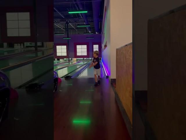 The FUTURE of bowling! #bowling #300 #bowlingfun #short #bowlingtricks #bowlinga300game